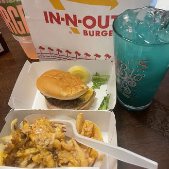 In-N-Out Burger - Animal style fries and burger - Burgers Near Me - Phoenix, Arizona In-N-Out Burger - Animal style fries and burger - Burgers Near Me - Phoenix, Arizona