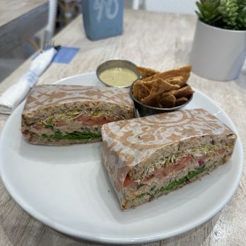 Pura Vida Miami - Breakfast & Brunch Near Me - Beverly Hills, California Pura Vida Miami - Breakfast & Brunch Near Me - Beverly Hills, California
