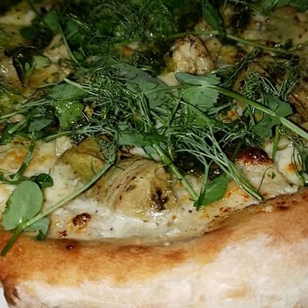 Sixty Vines - Garlic and Artichoke pizza - Wine Bars Near Me - Winter Park, Florida Sixty Vines - Garlic and Artichoke pizza - Wine Bars Near Me - Winter Park, Florida