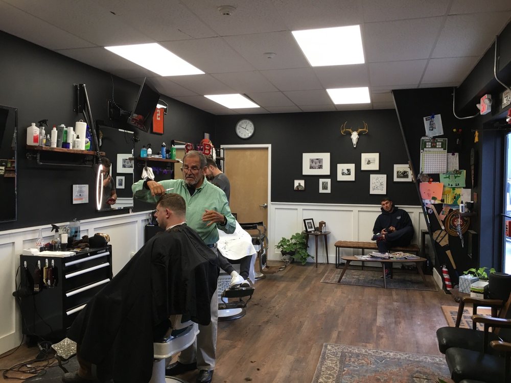 THE BLUE COLLAR BARBER Updated July 2024 24 Reviews 131