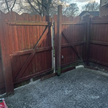 VanBuren and Accompany - Existing fence gates to be rebuilt - Fences & Gates Near Me VanBuren and Accompany - Existing fence gates to be rebuilt - Fences & Gates Near Me