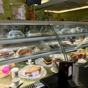 Pastelaria Athanasio - Desserts Near Me - Angra do Heroísmo, 20 Pastelaria Athanasio - Desserts Near Me - Angra do Heroísmo, 20