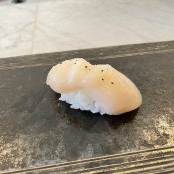 Sushi Note - Hokkaido Scallop. This was decent, but too cold served... - Sushi Bars Near Me - Los Angeles, California