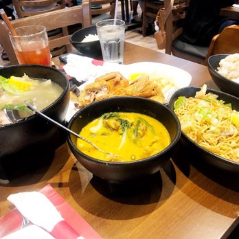 Max's Restaurant - Seattle - Kare Kare, Bulao, Pancit Canton, Max Chicken - Filipino Near Me - Tukwila, Washington