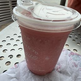 Pink Pineapple Smoothie (strawberry, dragonfruit, pineapple) Pink Pineapple Smoothie (strawberry, dragonfruit, pineapple)