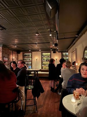 Le Caveau by null