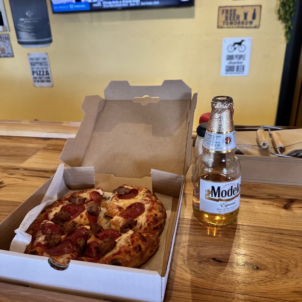 Trailblazer Craft Pizza & Brews - Mini pepperoni and sausage pizza - Pizza Near Me - Grass Valley, California Trailblazer Craft Pizza & Brews - Mini pepperoni and sausage pizza - Pizza Near Me - Grass Valley, California