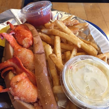 Sandbar Seafood - Lobster roll and fried - Seafood Near Me - West Haven, Connecticut Sandbar Seafood - Lobster roll and fried - Seafood Near Me - West Haven, Connecticut