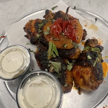 V Pizza - Cryin' Hawaiian wings - Pizza Near Me - Orlando, Florida