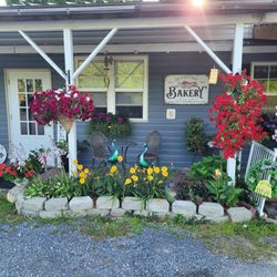 Hunney Bee - Hunney Bee Bakery & Café