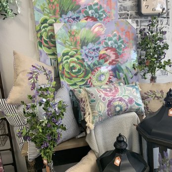 Rustic Seasons on Main - Home Decor Near Me - Flushing, Michigan