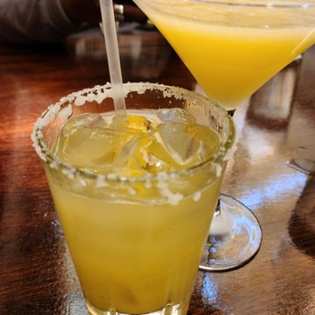Carlyle - Mango Martini - New American Near Me - Arlington, Virginia