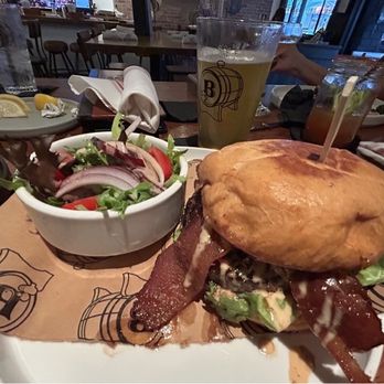Batch New Southern Kitchen & Tap - Batch Burger with house salad - Southern Near Me - West Palm Beach, Florida