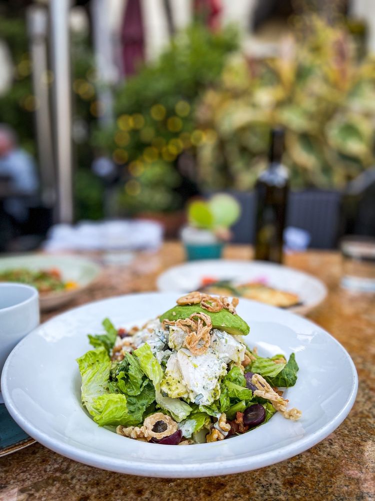 Tin Roof Bistro