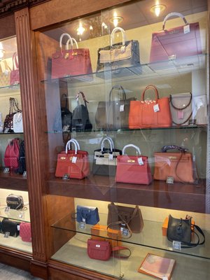 Vogue Town by null