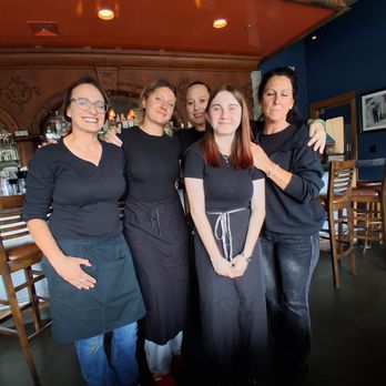 Hank's Petaluma - The happy staff - Pizza Near Me - Petaluma, California