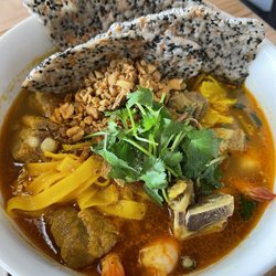 Pho 515 - D3. Mi Quang Noodle Soup