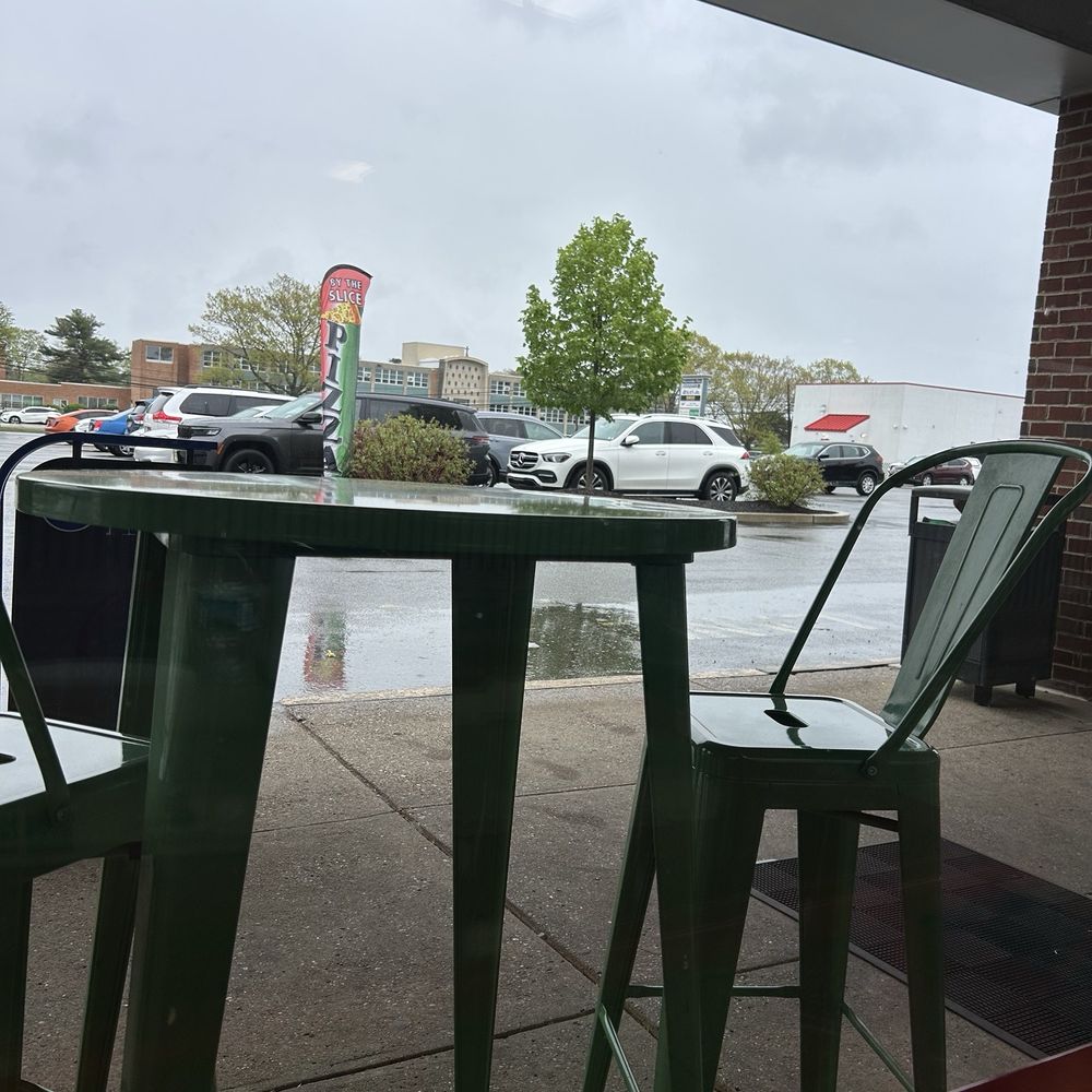 Primavera Pizza - Outside has a couple of tables to eat - Burgers Near Me - Warminster, Pennsylvania Primavera Pizza - Outside has a couple of tables to eat - Burgers Near Me - Warminster, Pennsylvania