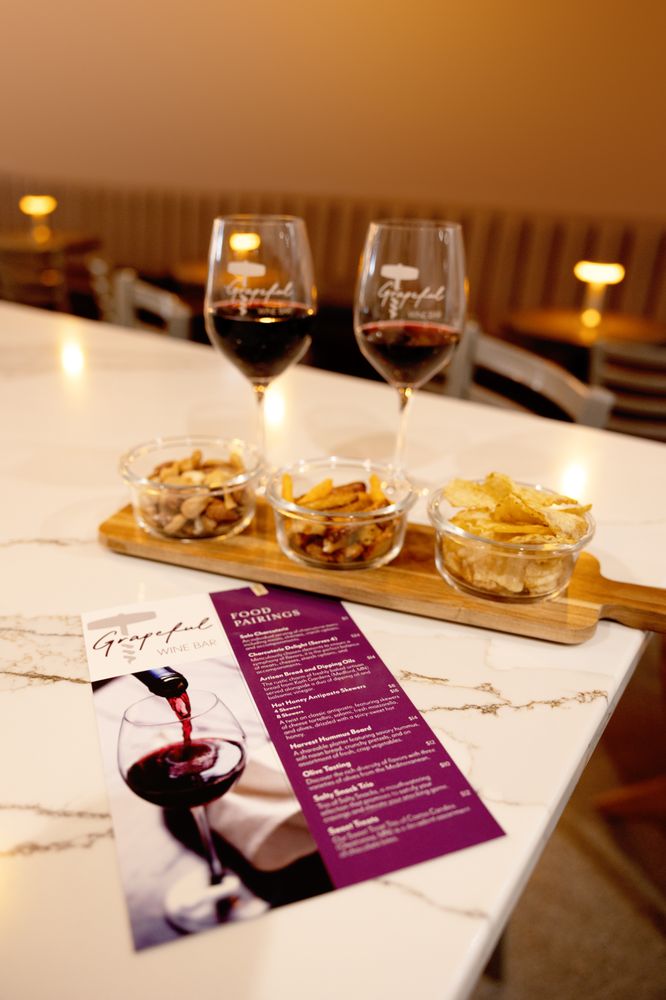 Grapeful Wine Bar Logo