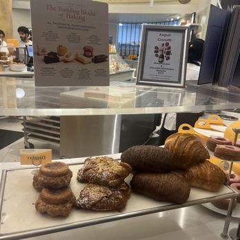 Dominique Ansel - Bakeries Near Me - Las Vegas, Nevada Dominique Ansel - Bakeries Near Me - Las Vegas, Nevada