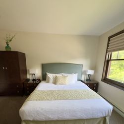 The Inn At Shattuck-St. Mary's - Bed