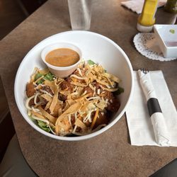 Old Port Pub & Grill - Taco Salad w/fish
