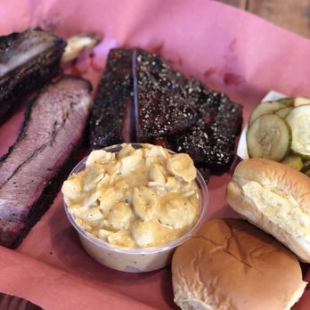 la Barbecue - Beef Rib, Brisket, MAC and Cheese, Buns, Ribs, and House made pickles - Barbeque Near Me - Austin, Texas la Barbecue - Beef Rib, Brisket, MAC and Cheese, Buns, Ribs, and House made pickles - Barbeque Near Me - Austin, Texas