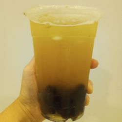 Bulles Et Creme - Small lychee green tea $5.50 with tapioca additional $1.