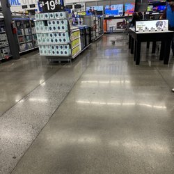 Walmart Supercenter - Shiny floors