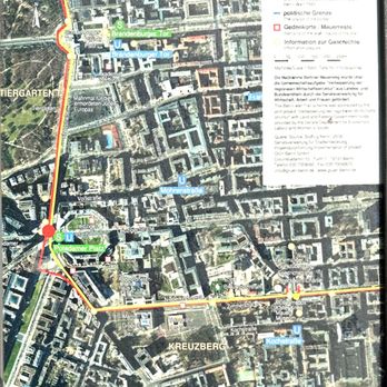 S+U Potsdamer Platz - Berliner Mauer und der Platz, vom Bradenburger Tor zum Checkpoint Charlie - Train Stations Near Me - Berlin, BE