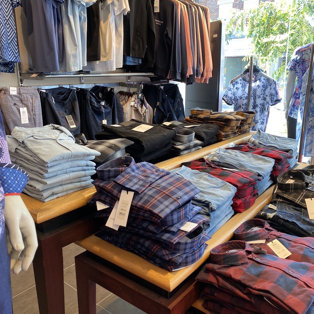 Au Noir - Men's Clothing Near Me - Montreal, Quebec