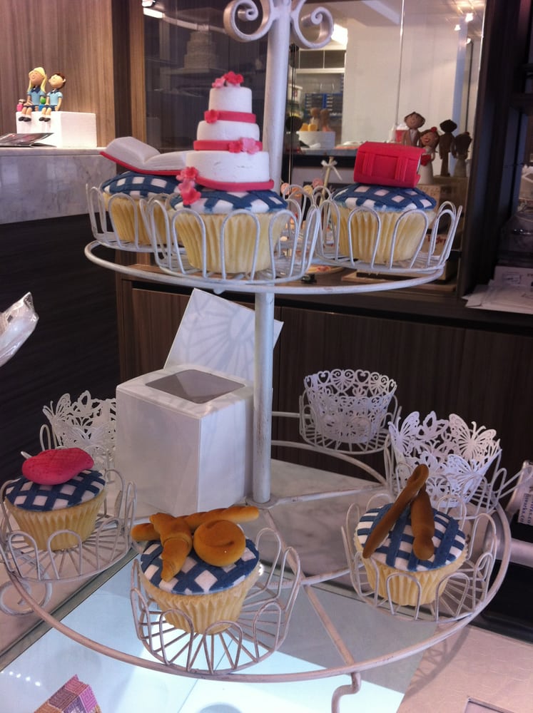 CAKESTAR Updated September 2024 462 Sandgate Rd, Clayfield