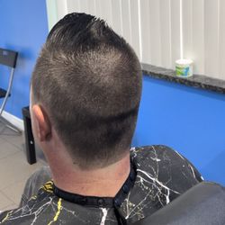 Creative Kut Barber's