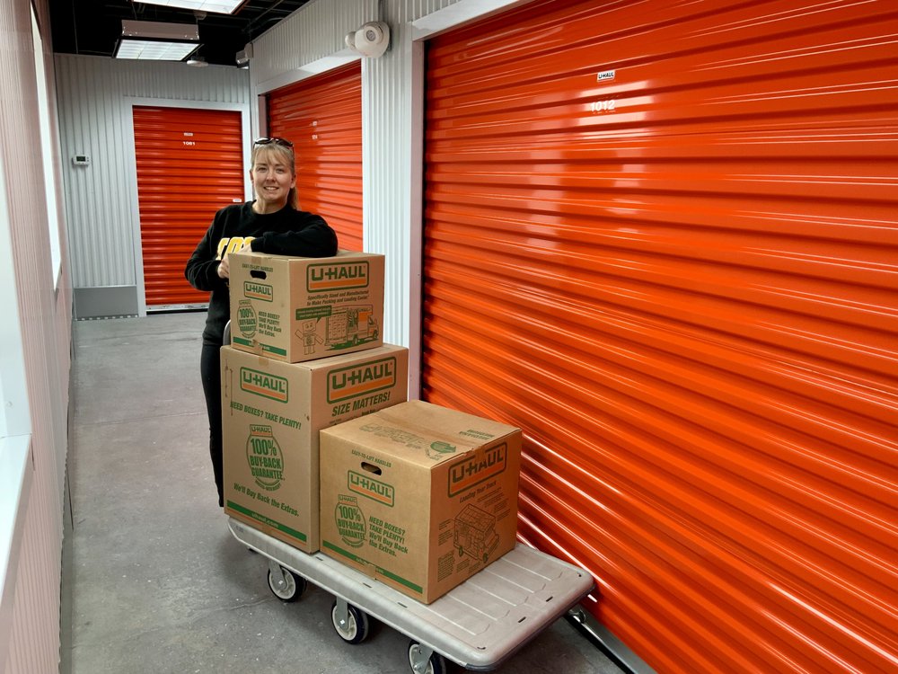 UHAUL MOVING & STORAGE OF WAUKEE 17 Photos 1100 E Hickman Rd