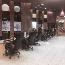 Nia Nails and Spa
