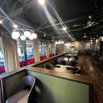 MacGregor's - Indoor dining - Seafood Near Me - Havre De Grace, Maryland