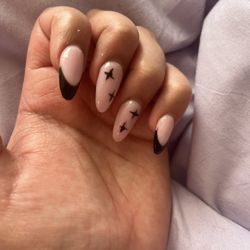 Simply Nails - I don't know what's going on with the pinky