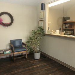 Cascade Foot Clinic - Ambrose Su, DPM - Our lobby!