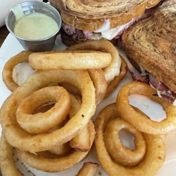 Perky Beans Coffee & PB Cafe - Coffee & Tea Near Me - Leander, Texas
