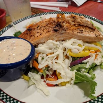 Elizabeth's Pizza - Grilled salmon Salad - Italian Near Me - Greensboro, North Carolina
