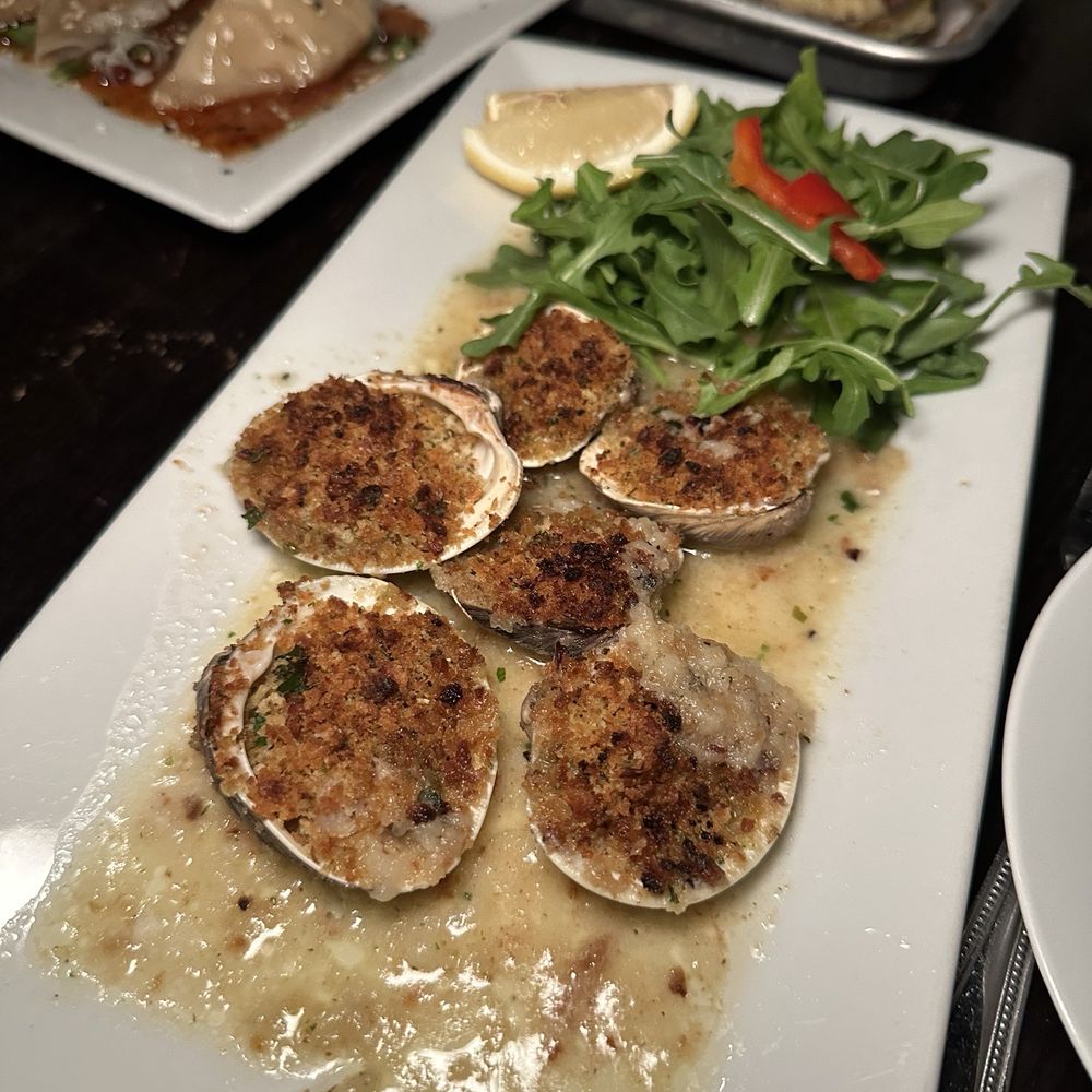 Pier 131 Kitchen + Bar - New American Near Me - Shelton, Connecticut Pier 131 Kitchen + Bar - New American Near Me - Shelton, Connecticut
