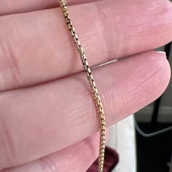 Sol's Jewelry and Pawn - Necklace repair