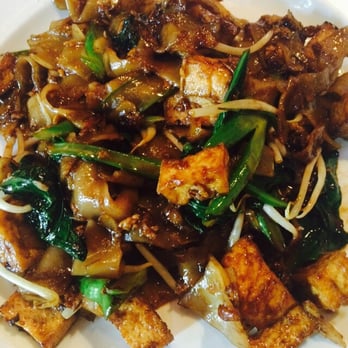 Tasty Thai - Tofu Pad See Ew - Thai Near Me - Liberty, Missouri