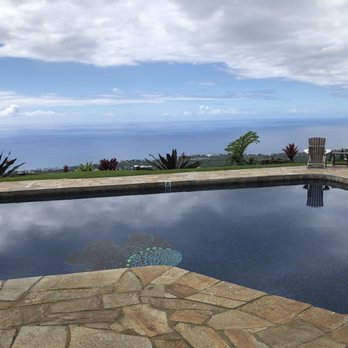 Holualoa Inn - Pool view from the main Inn - Bed & Breakfast Near Me - Holualoa, Hawaii Holualoa Inn - Pool view from the main Inn - Bed & Breakfast Near Me - Holualoa, Hawaii