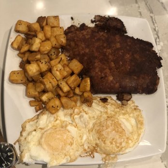 CanopyRoad Cafe - Corn beef hash - Breakfast & Brunch Near Me - Tampa, Florida CanopyRoad Cafe - Corn beef hash - Breakfast & Brunch Near Me - Tampa, Florida