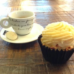 Small Talk Café - Cafe + cupcake de tapioca com beijinho