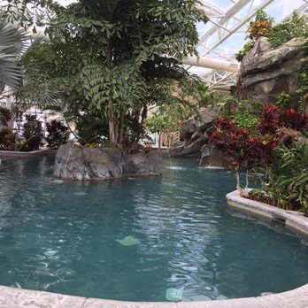Grand Cascades Lodge - Beautiful indoor pool - Resorts Near Me - Hamburg, New Jersey