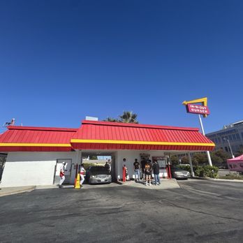 In-N-Out Burger - Burgers Near Me - Panorama City, California