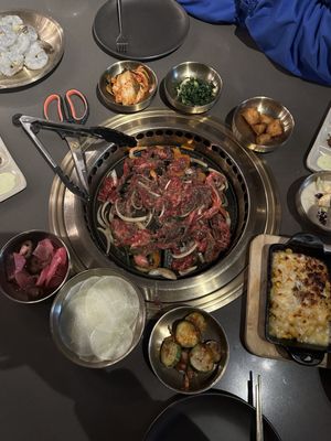 ARI Korean BBQ & The Cakeshop by null