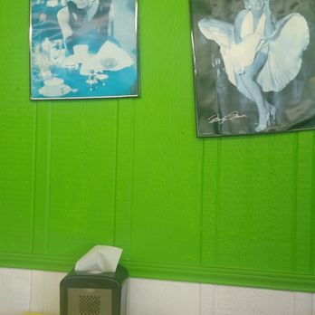 Burger Box - Good Old Marilyn Monroe. At a glance her dress looks like a flower. Resembling a Georgia O' Keefe Painting? - Burgers Near Me - Fort Worth, Texas
